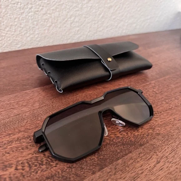 NEW! Titanium Alloy Sunglasses in black with Sunglasses Case
